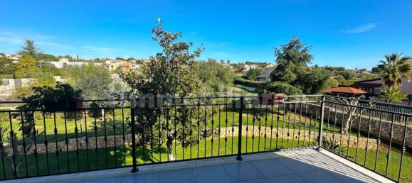 4 Schlafzimmer Villa in Syracuse, Italy, Nr. 247774 8