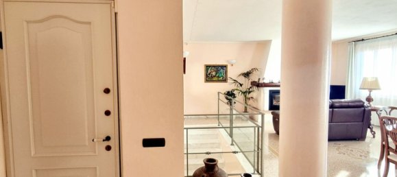 6غرفة فيلا في Vezzi Portio, Italy رقم 170803 13