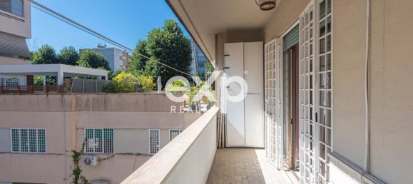 3 bedrooms Apartment in Rome, Italy No. 295123 8