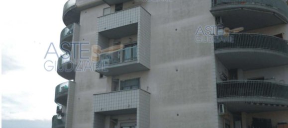 Дом с 11 комнатами в Анцио, Италия № 99219 3