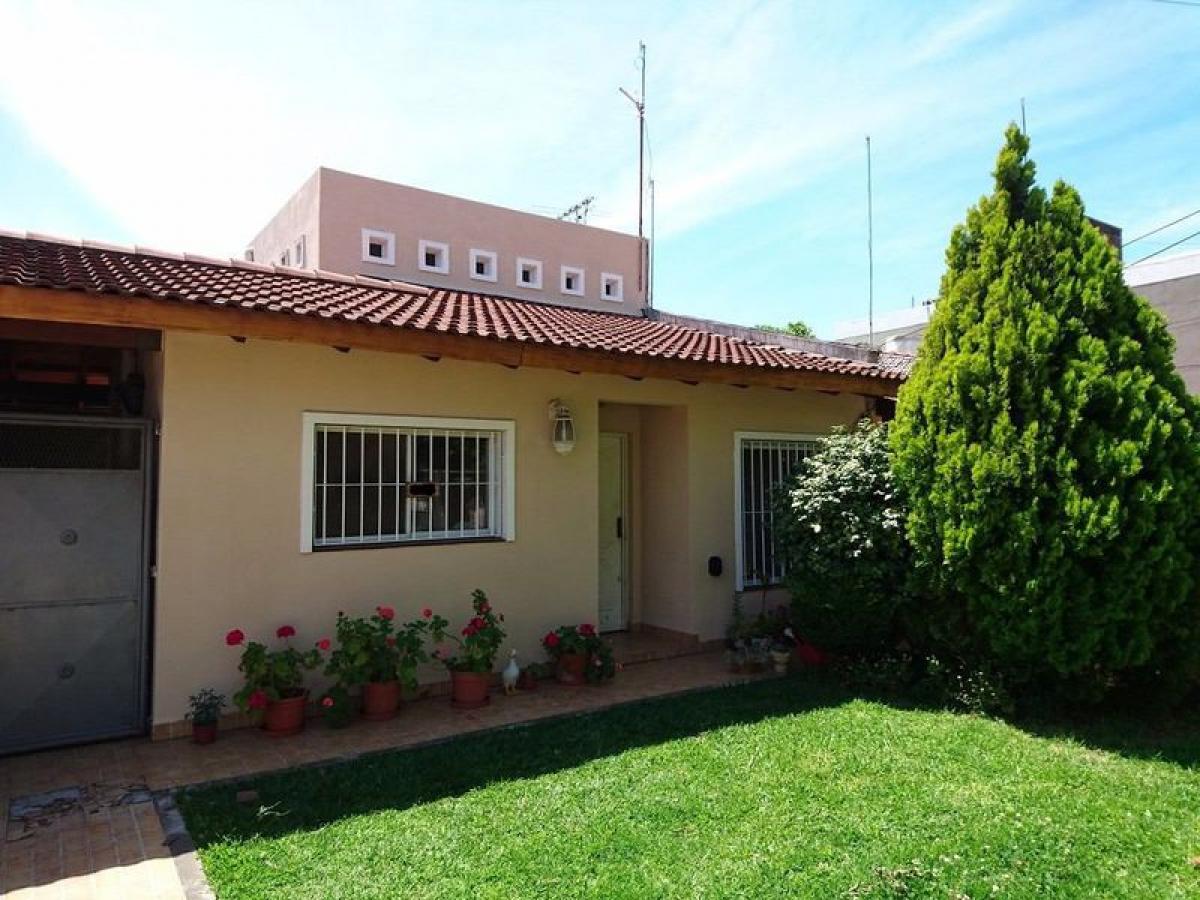 4 bedrooms House in Merlo, Argentina No. 51296