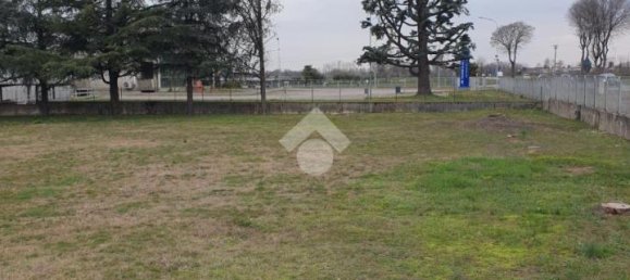 3800m² Land in Urgnano, Italy No. 172059 12