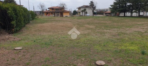 3800m² Land in Urgnano, Italy No. 172059 5
