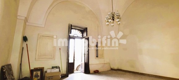 3 bedrooms Apartment in Oria, Italy No. 358284 3