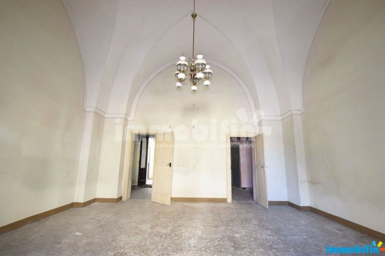 3 bedrooms Apartment in Oria, Italy No. 358284