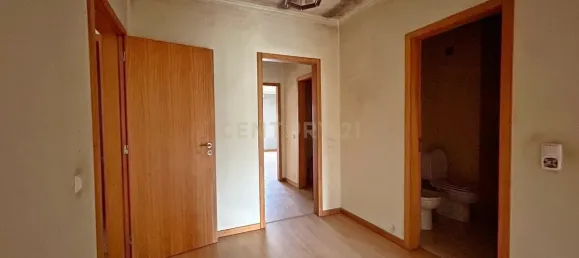 3 bedrooms Apartment in Oliveira de Azemeis, Portugal No. 11303 8