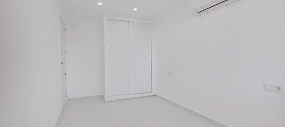 Apartamento T3 em Torrevieja, Spain N.º 365718 27