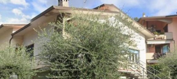 7 rooms Villa in Montecatini Terme, Italy No. 38158 2