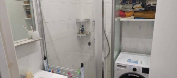 Квартира с 3 комнатами в Ла-Гарен-Коломб, Франция № 329023 6