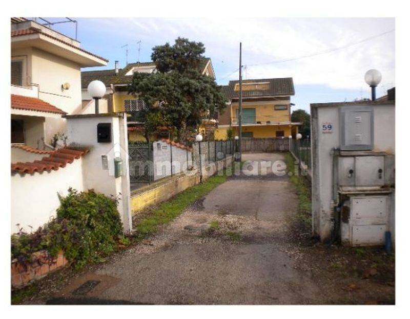 6 bedrooms Apartment in Ardea, Italy No. 9005