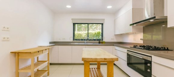 4 bedrooms House in Cascais, Portugal No. 172834 12