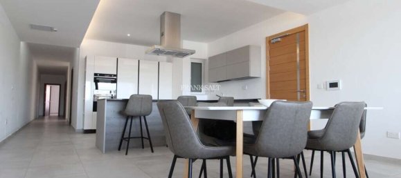 3 Schlafzimmer Wohnung in Sliema, Malta, Nr. 4345 6