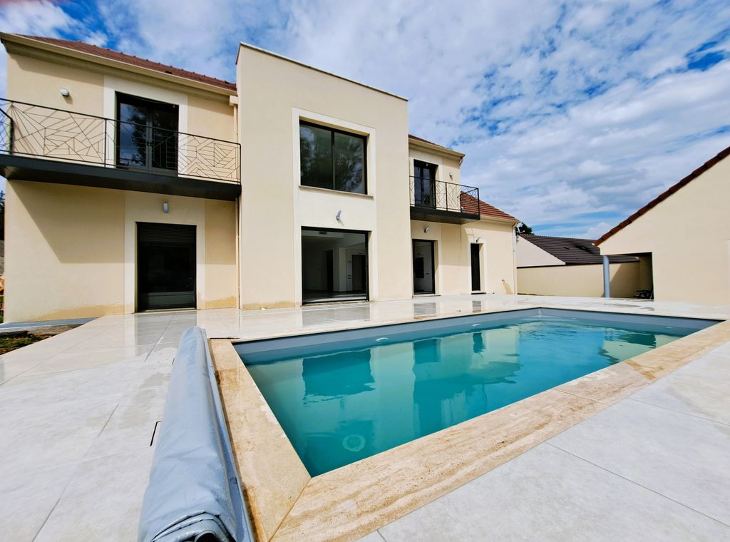 5 chambres Maison à Sens, France No. 350706