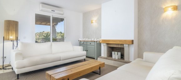 4 bedrooms Penthouse in Marbella, Spain No. 149826 4