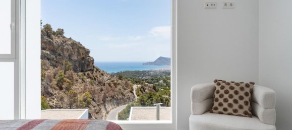 5 bedrooms Villa in Altea, Spain No. 13115 24
