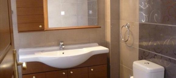 3 Schlafzimmer Property in Kalyvia Thorikou, Greece, Nr. 5237 13