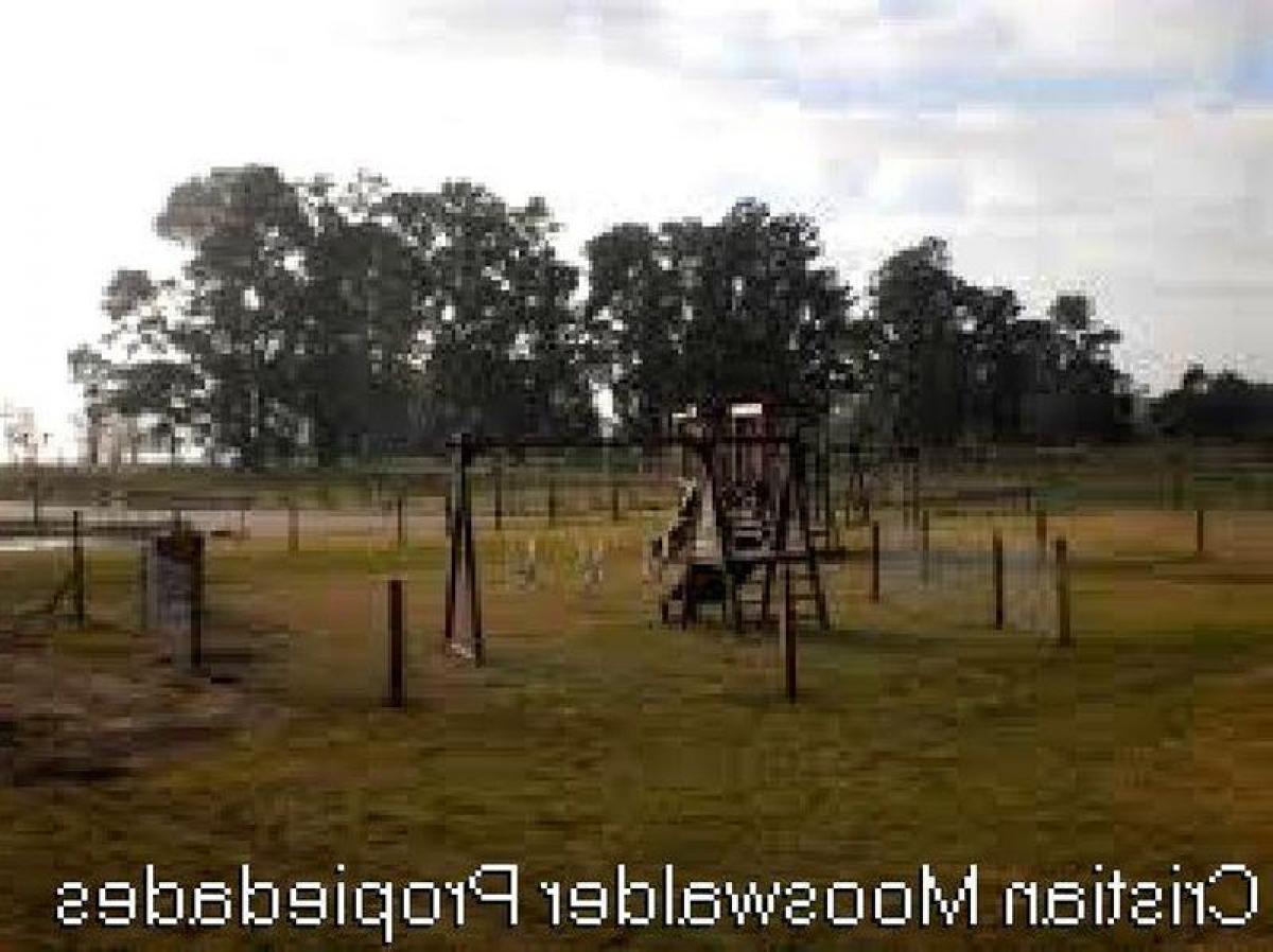  Land in Escobar, Argentina No. 113018