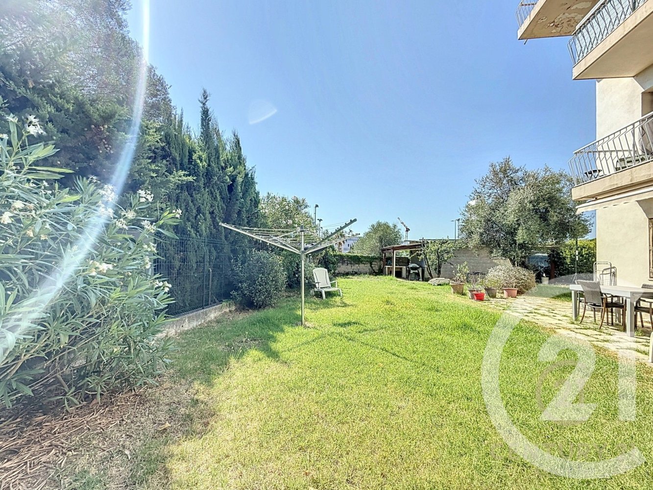 2 bedrooms Apartment in Antibes, France No. 283877