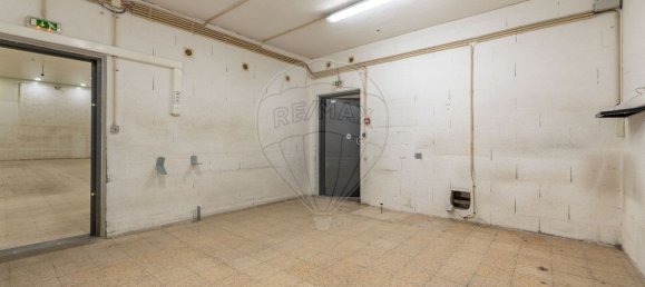 1495m² Warehouse in Mafra, Portugal No. 79526 8