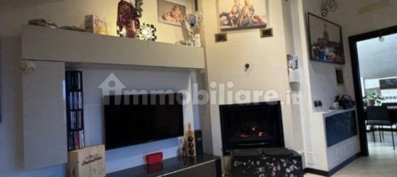 Apartamento de 2 dormitorios en Romano di Lombardia, Italy No. 115441 2