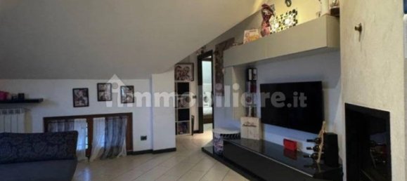 Apartamento de 2 dormitorios en Romano di Lombardia, Italy No. 115441 3
