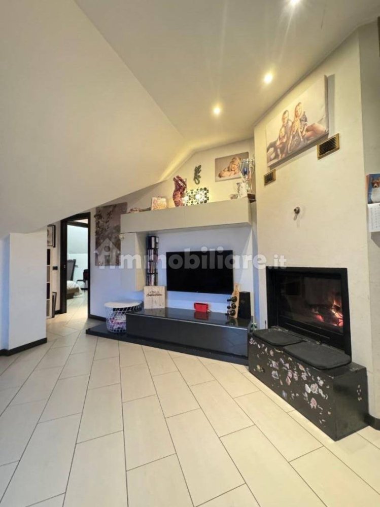 Apartamento de 2 dormitorios en Romano di Lombardia, Italy No. 115441