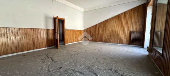 4-salle Appartement à Foggia, Italy No. 264941 4