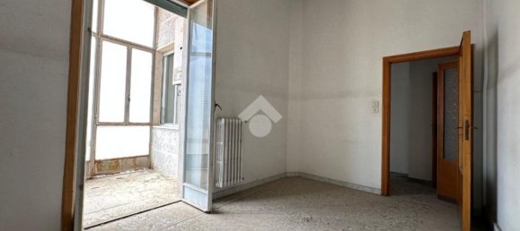4-salle Appartement à Foggia, Italy No. 264941 10