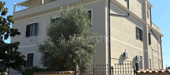 Studio in Rome, Italy No. 261060 3