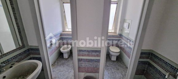 Oficina de 4 habitaciónes en Catania, Italy No. 112701 13