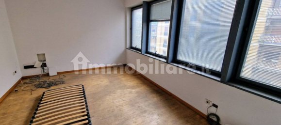 Oficina de 4 habitaciónes en Catania, Italy No. 112701 4