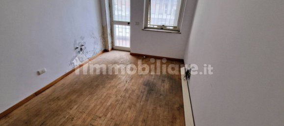 Oficina de 4 habitaciónes en Catania, Italy No. 112701 19