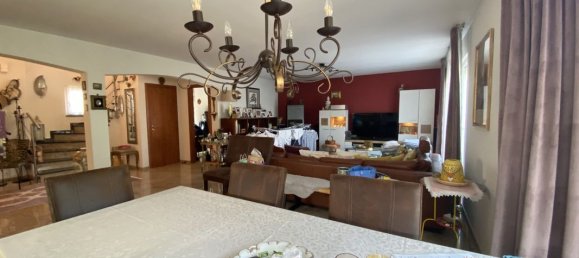 6-Zimmer Schlösser in Huningue, France, Nr. 218398 4