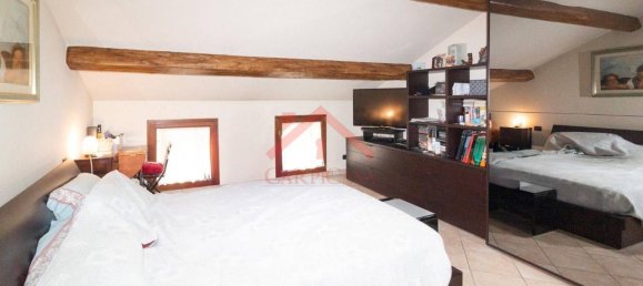 Дом с 4 комнатами в Карпи, Италия № 35973 34