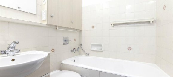 Studio in London, United Kingdom No. 3553 11