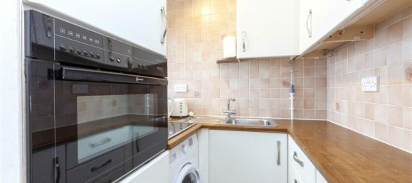 Studio in London, United Kingdom No. 3553 10