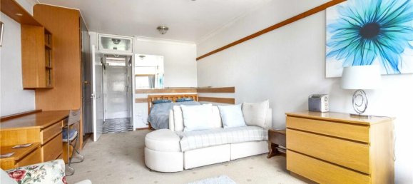 Studio in London, United Kingdom No. 3553 2