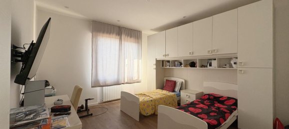 Casa de 4 habitaciónes en Bovolone, Italy No. 237430 10