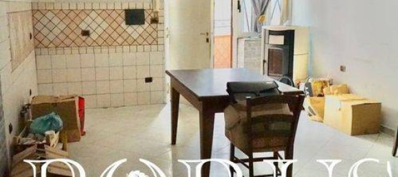 3 Schlafzimmer Villa in Trentola Ducenta, Italy, Nr. 176188 2