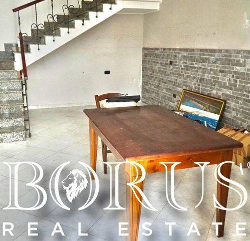 3 Schlafzimmer Villa in Trentola Ducenta, Italy, Nr. 176188