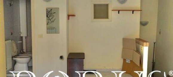 3 Schlafzimmer Villa in Trentola Ducenta, Italy, Nr. 176188 7