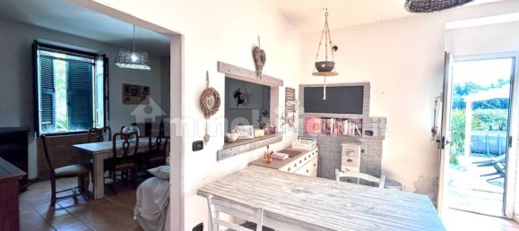 5 غرف نوم فيلا في Castelnuovo Magra, Italy رقم 293441 7