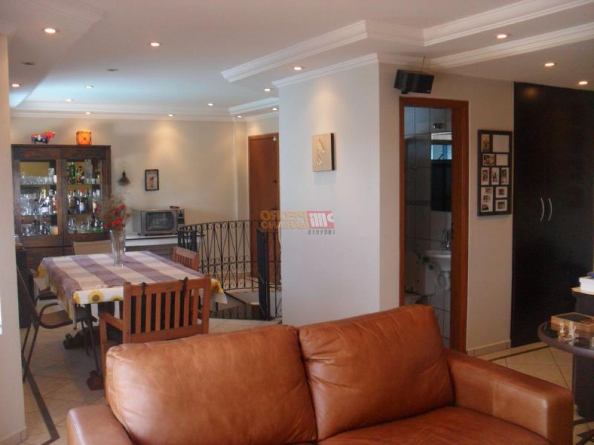 Casa de 3 dormitorios en Sao Paulo, Brazil No. 574558