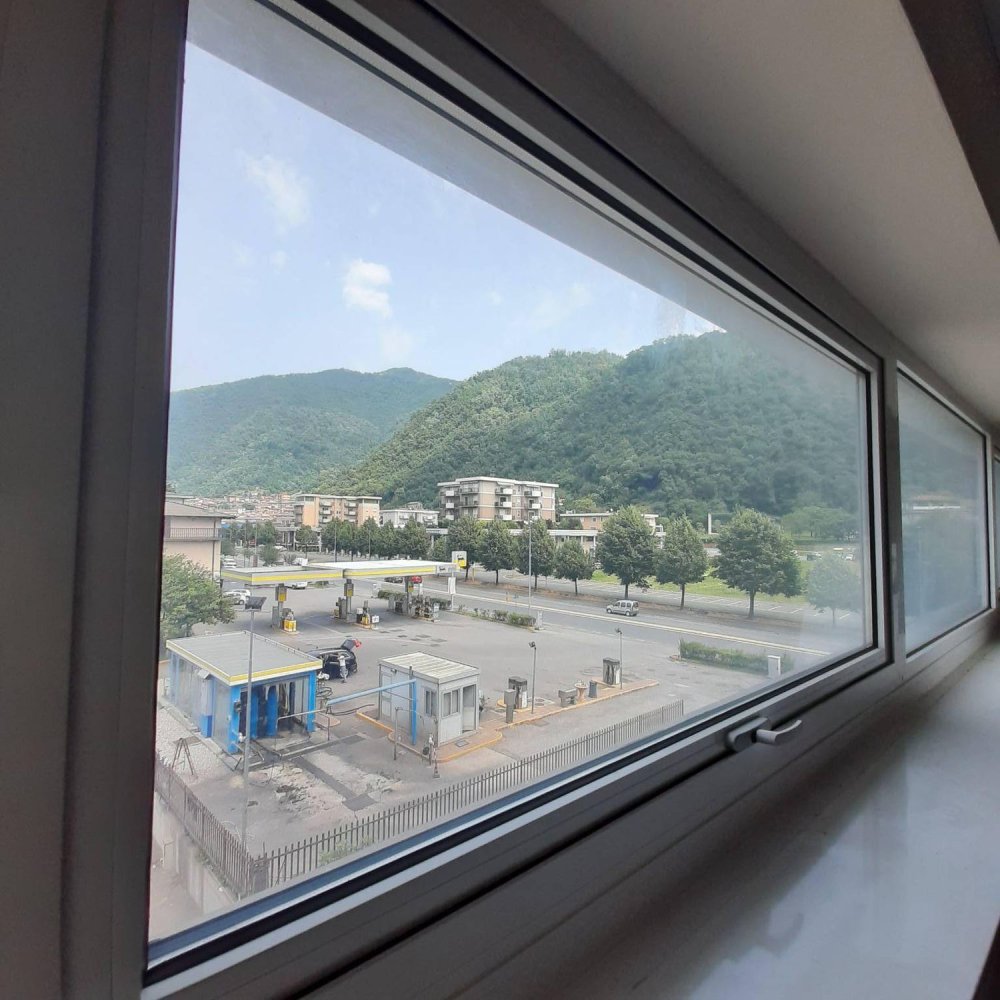 157m² Office in Sarezzo, Italy No. 391832