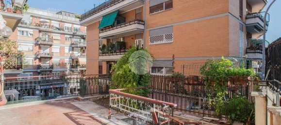 2 bedrooms Apartment in Rome, Italy No. 333611 26