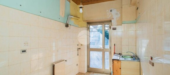 2 bedrooms Apartment in Rome, Italy No. 333611 2