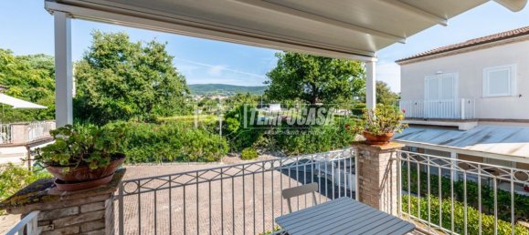 3 غرف نوم منزل ذو طابقين في Sirolo, Italy رقم 311555 10