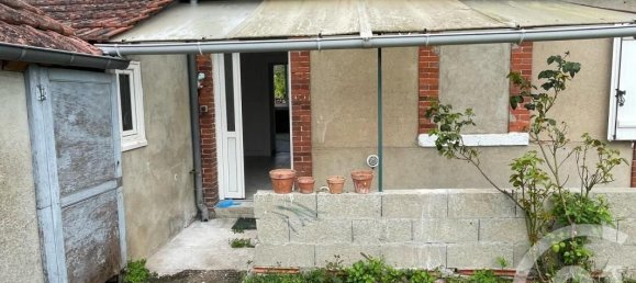 Casa de 6 dormitorios en Sancoins, France No. 215615 3