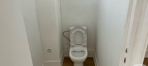 Casa de 6 dormitorios en Sancoins, France No. 215615 11