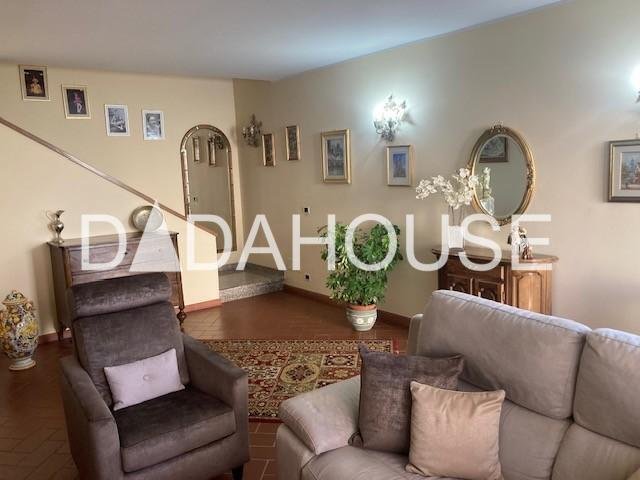 4 bedrooms House in Pisa, Italy No. 283310